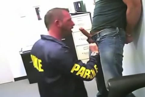 Cops dril naughty Suspects