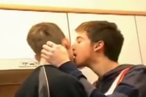 Youngs sucking And Cumfacial In Kitchen
