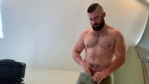NextDoorHomemade: Athletic Mathias jerking huge cock