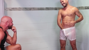 ExtraBigDicks.com: Gay Killian Knox bareback facial