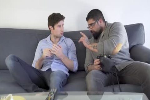 Photography Lesson - Ryan hammers hammers Drew Dixon