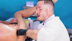 Club Inferno Dungeon: Young twink receives slamming hard