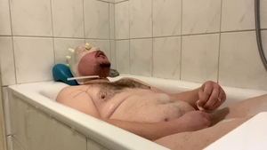 BHDL - THE BREATHTUB three - bizarre LATEXGLOVE BREATHPLAY WITH sperm eating IN THE BATHTUB -