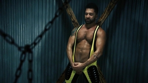 FetishMen: Tanned Dominic hard giving head for huge balls