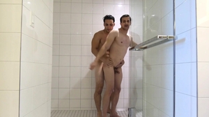 GayRoom: Ollie and Erik Andrews gets a good fucking