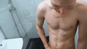 CzechHunter.com: Gay Hunter fucked missionary in the bed