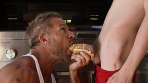 MEN: American Joey Mills is a super slim couple