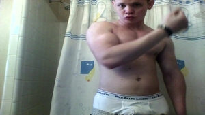 Solo: Suds, Suds, So Good: Hampton's Shower Tease